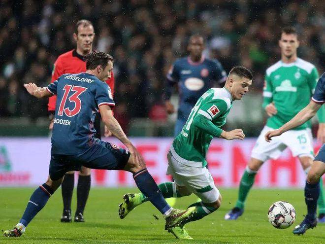 快船中锋大洛佩斯表示：与字母哥夺冠最自豪&助哈登小卡再冲一把