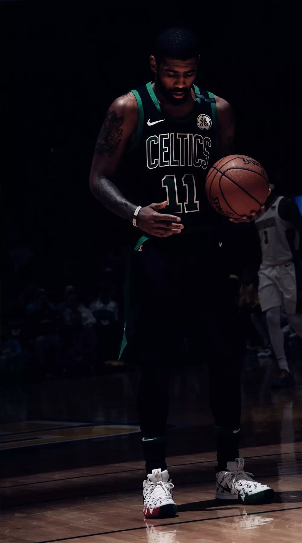 由于和主教 由于和主教