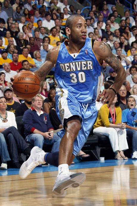 场上拼尽全 场上拼尽全